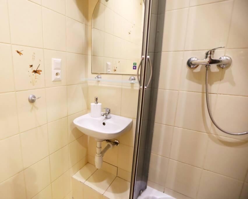 Batorego Cosy Apartment 2 Cracóvia Exterior foto